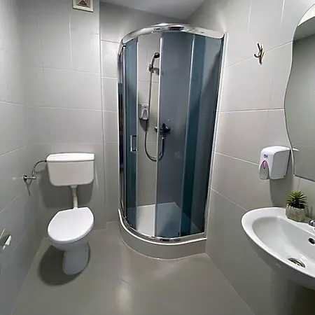 Jablonski Hotel 2*
